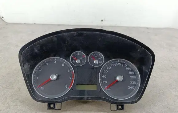 Ford Focus Speedometer (instrument cluster) 4M5T10849ER
