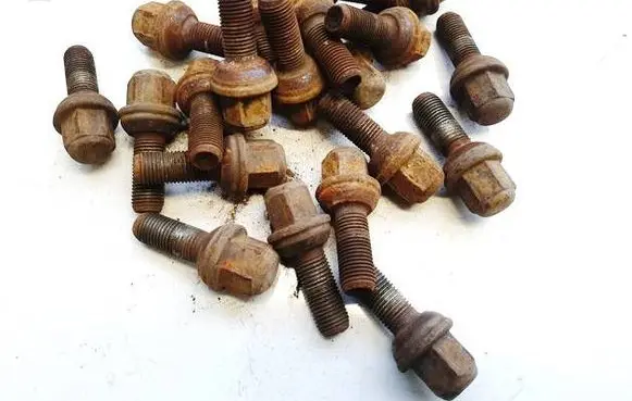 Volkswagen II LT Nuts/bolts 