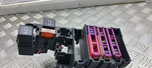 Audi A4 S4 B8 8K Fuse box set 8K0971845A