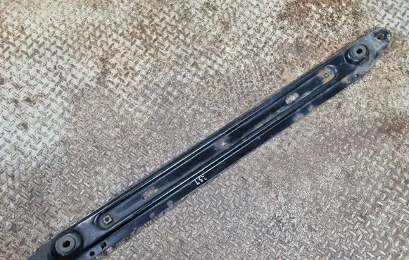Citroen DS5 Bottom radiator support slam panel 