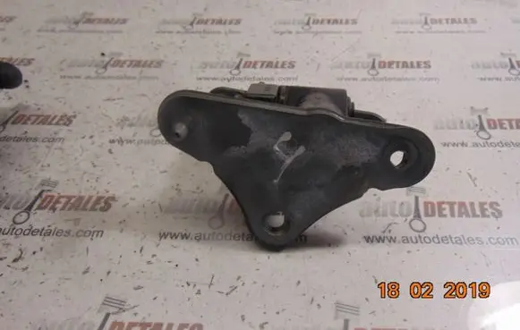 Mercedes-Benz R W251 Front door upper hinge