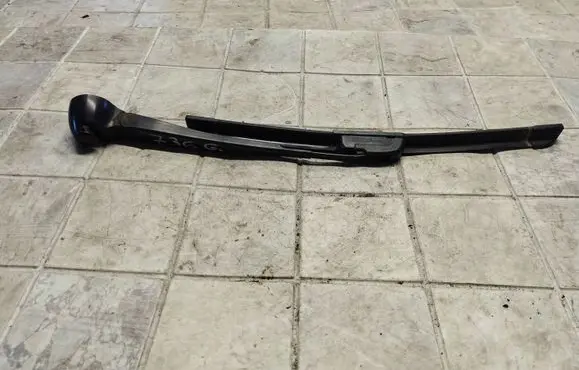 Volkswagen Golf IV Rear wiper blade 1J9955707