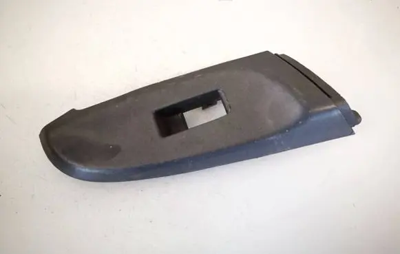 Nissan Almera N16 Front door window switch trim 82960bm700