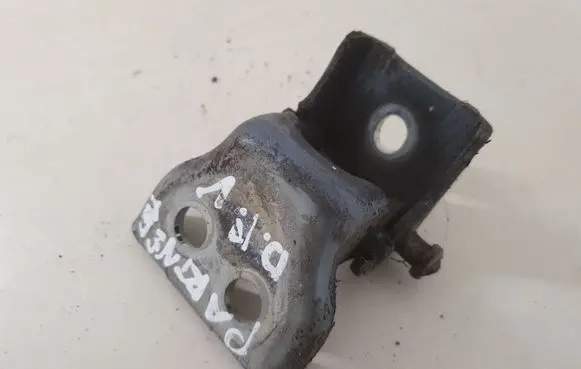 Peugeot Partner Front door upper hinge