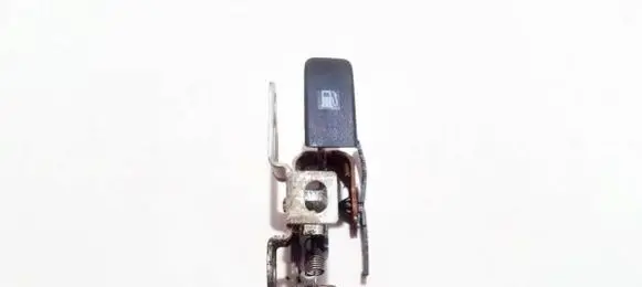 Mazda 5 Fuel tank opening switch 