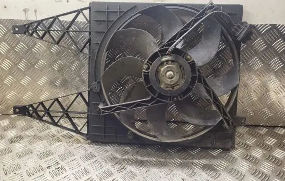 Seat Ibiza III (6L) Radiator cooling fan shroud 6Q0121207