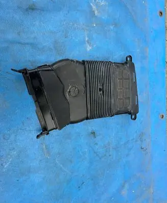 Mercedes-Benz S W223 Air intake duct part A2560940400