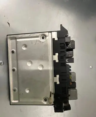 Mercedes-Benz E W211 Fuse box set 2115453101