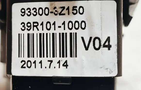 Hyundai i40 Light switch 933003Z150 2011714 39R1011000