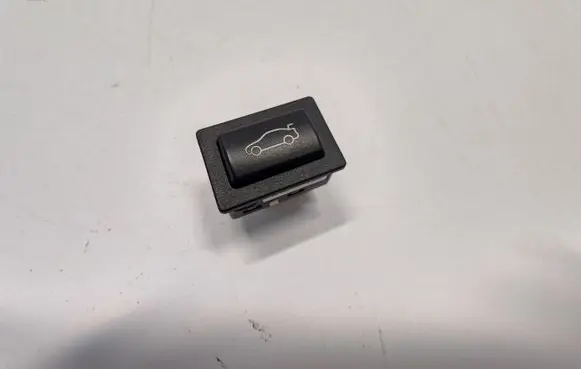 BMW 4 F32 F33 Tailgate opening switch 9200316 61319200316 61316921846