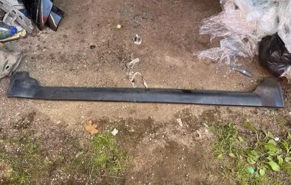 Dodge Nitro Sill