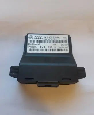 Volkswagen Scirocco Gateway control module 1K0907530AA 5WK50011L 1K0907951