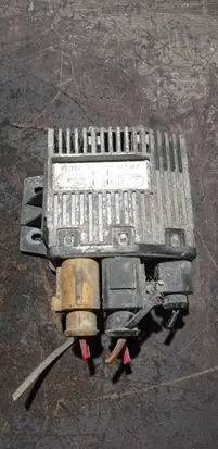 Volkswagen Transporter - Caravelle T5 Fan control module 3B0919506