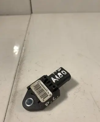 Mercedes-Benz A W168 Airbag deployment crash/impact sensor A1698202226