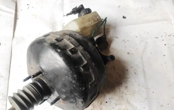 Renault Laguna I Brake booster 822633e 106347-14014