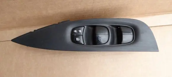 Nissan X-Trail T32 Electric window control switch 809614CE2A