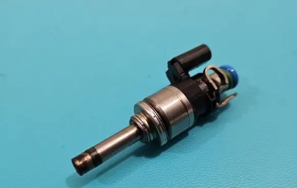 Ford Escape III Fuel injector DS7G-9F593-EA IMPRK1418632