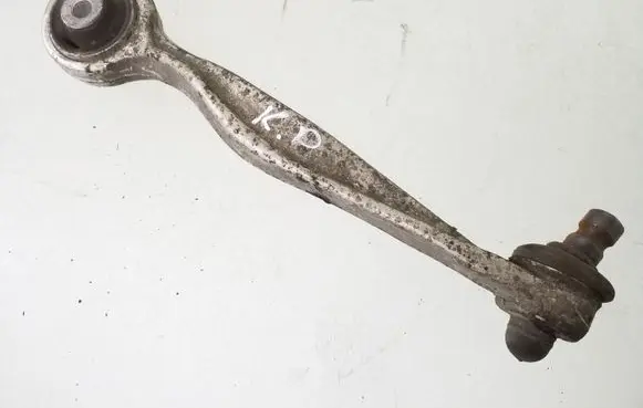 Volkswagen PASSAT B5.5 Front control arm