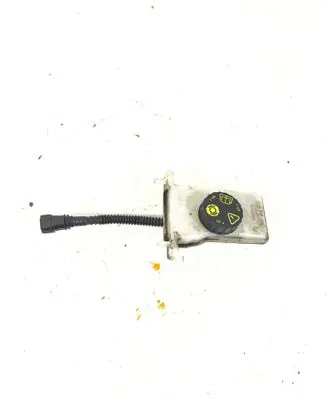 Peugeot 308 Brake fluid reservoir 9807651580
