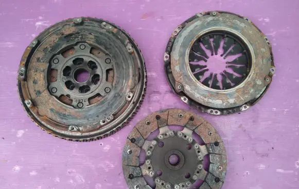 Nissan Juke II F16 Clutch set kit 302057428R 1231099651R