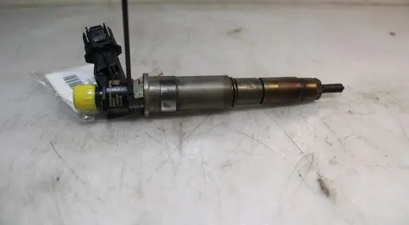 Renault Laguna III Fuel injector 0445115107