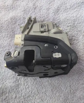 Audi A6 Allroad C7 Front door lock 8J1837016C