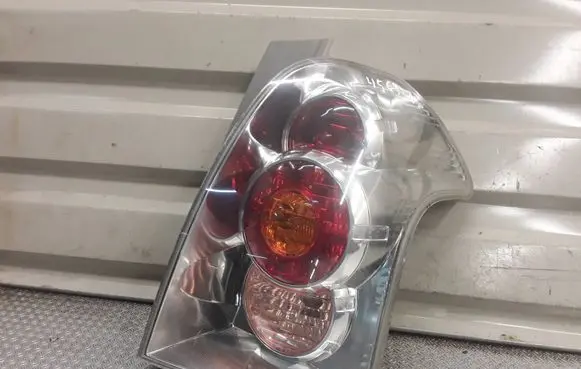 Toyota Corolla Verso AR10 Rear/tail lights