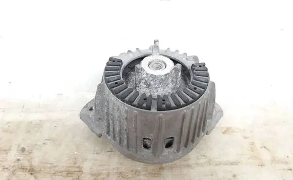 Mercedes-Benz SL R231 Engine mount vacuum valve A2312400000