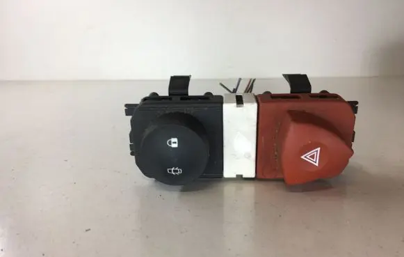Renault Scenic II - Grand scenic II Hazard light switch 88040001 8200095493