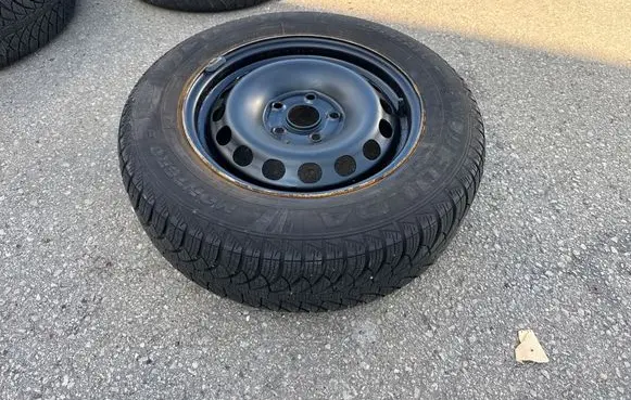 Volkswagen Caddy R15 spare wheel R115083 R11796