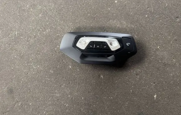 BMW 4 G22 G23 G24 G26 Front seat light 9474897