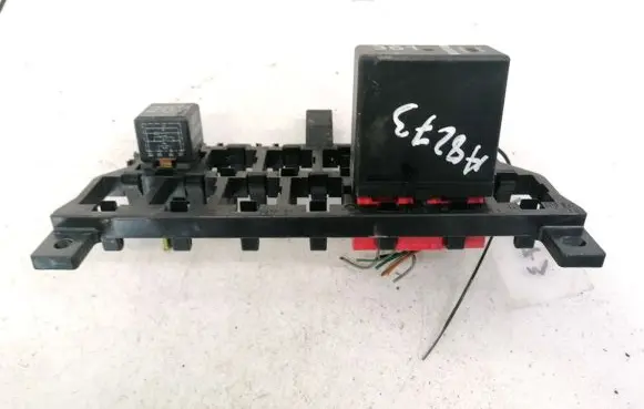 Audi A4 S4 B5 8D Fuse box set 8D0937503E