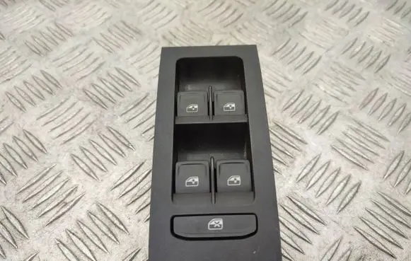 Skoda Octavia Mk3 (5E) Electric window control switch 5E0959857A