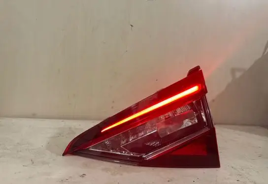 Skoda Superb B8 (3V) Tailgate rear/tail lights 3V5945308D 3V5945308 3V5945308B