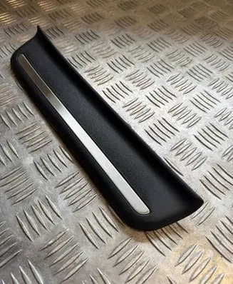 KIA EV6 Rear sill trim cover 85887CV500