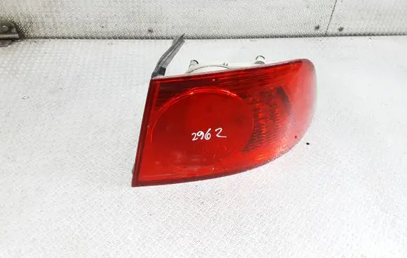 Volkswagen Phaeton Rear/tail lights