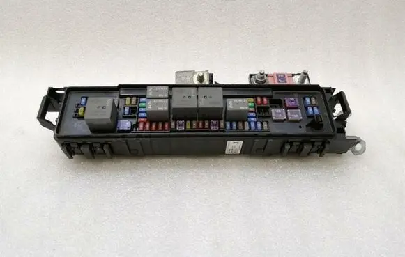 Tesla Model X Fuse module 103440502E