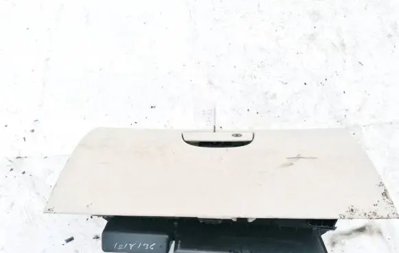 Chrysler 300 - 300C Glove box 48876A