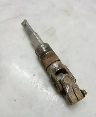 Volvo V70 Steering column universal joint