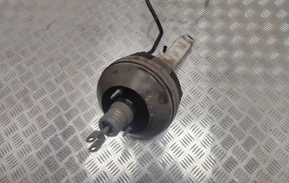 BMW i3 Brake booster 6799927
