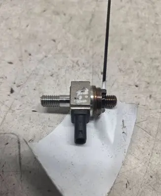 Hyundai Sonata Airbag deployment crash/impact sensor 0029560040