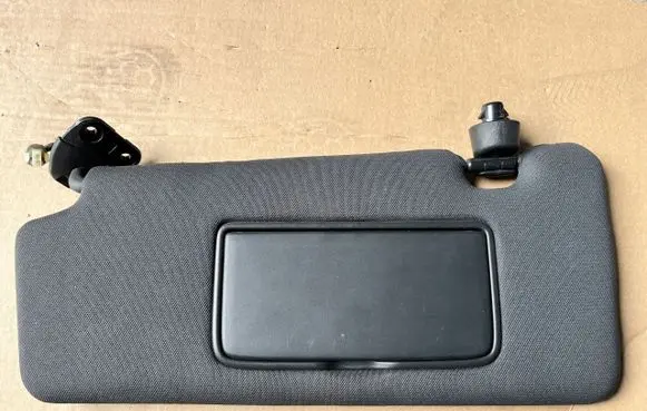 Nissan Pixo Sun visor braknumeruczci