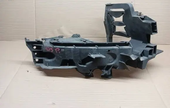 Audi Q5 SQ5 Headlight/headlamp mounting bracket 8R0805608