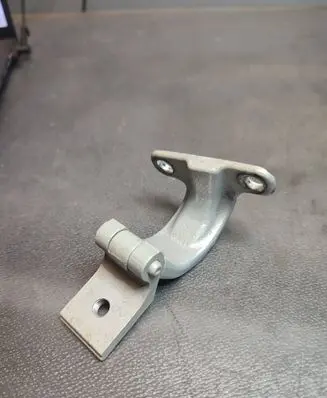 Skoda Superb B8 (3V) Tailgate/trunk/boot hinge 5E0827302A