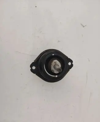 Audi Q7 4L Engine mount bracket 7L8199131A 8022006