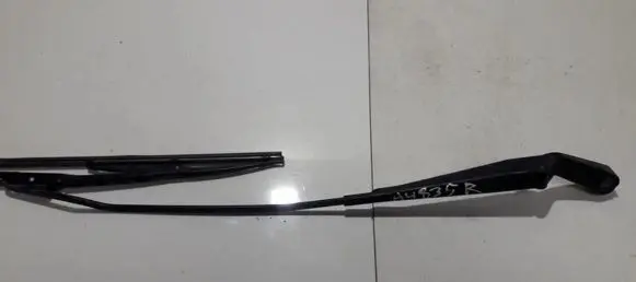 Volkswagen Golf III Front wiper blade arm 1h1955410b