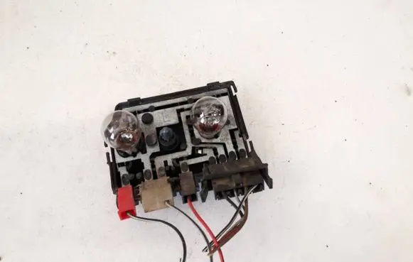 Audi 100 S4 C4 Tail light bulb cover holder thk81