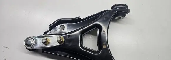 Renault Clio III Front control arm 1549A2Z15 8200942407 QSA1549S