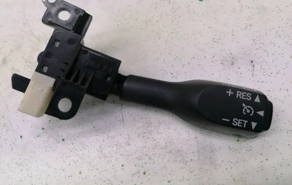 Toyota Corolla Verso AR10 Cruise control stalk 18A174