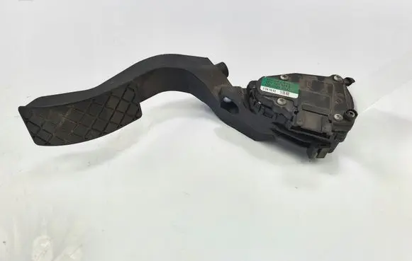 Skoda Superb B5 (3U) Accelerator throttle pedal 8D1721523E